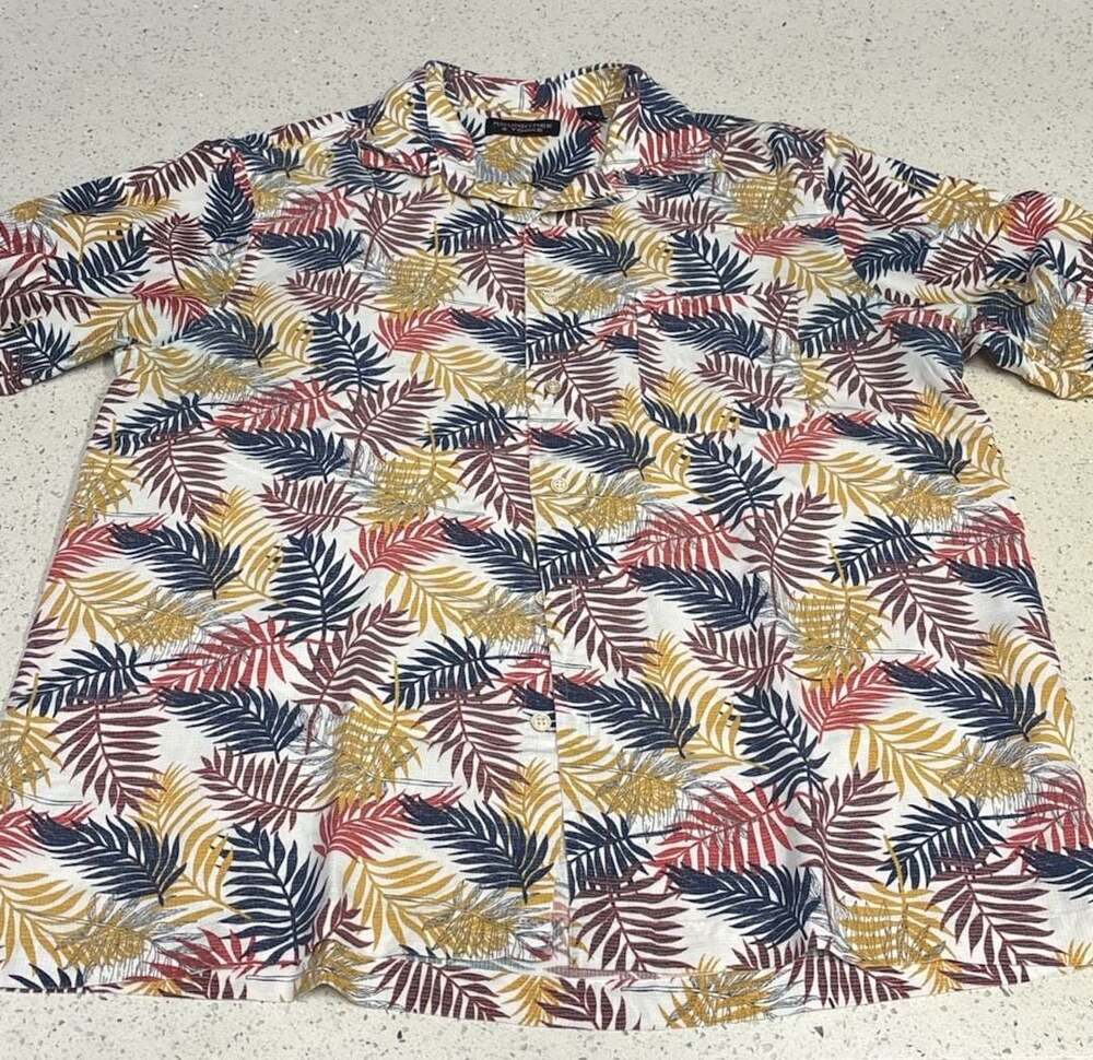 Roundtree & Yorke Short Sleeve Leaf Print Shirt Size L